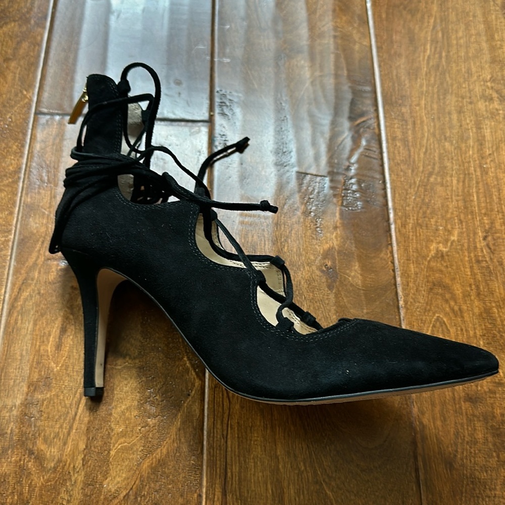 Vince Camuto, VC-BARSHA 9M, black suede - Picture 1 of 6